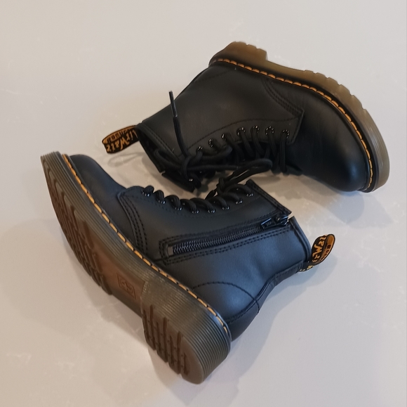 Dr Martens 1460 Boots - Picture 2 of 4